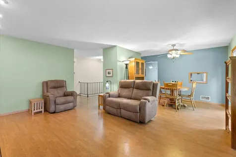 917 Arbogast Street Shoreview MN 55126