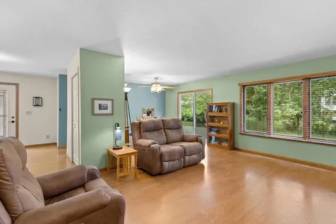 917 Arbogast Street Shoreview MN 55126