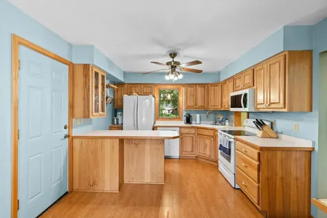 917 Arbogast Street Shoreview MN 55126