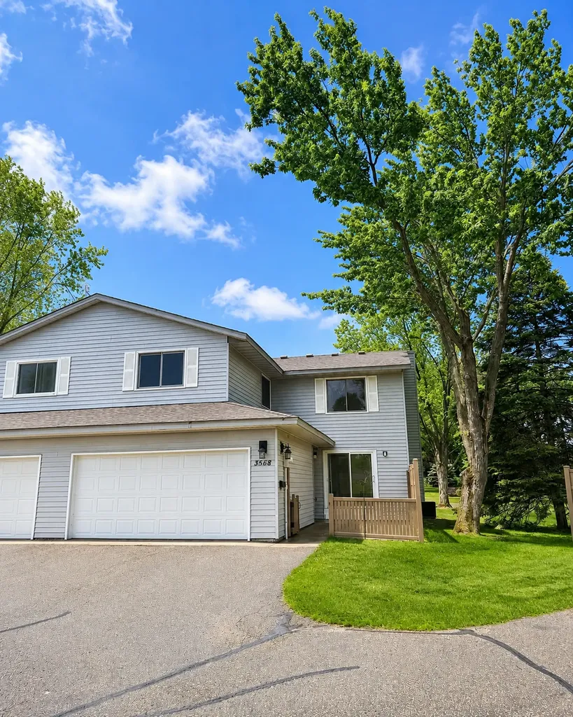 3568 Cloman Way E Inver Grove Heights MN 55076