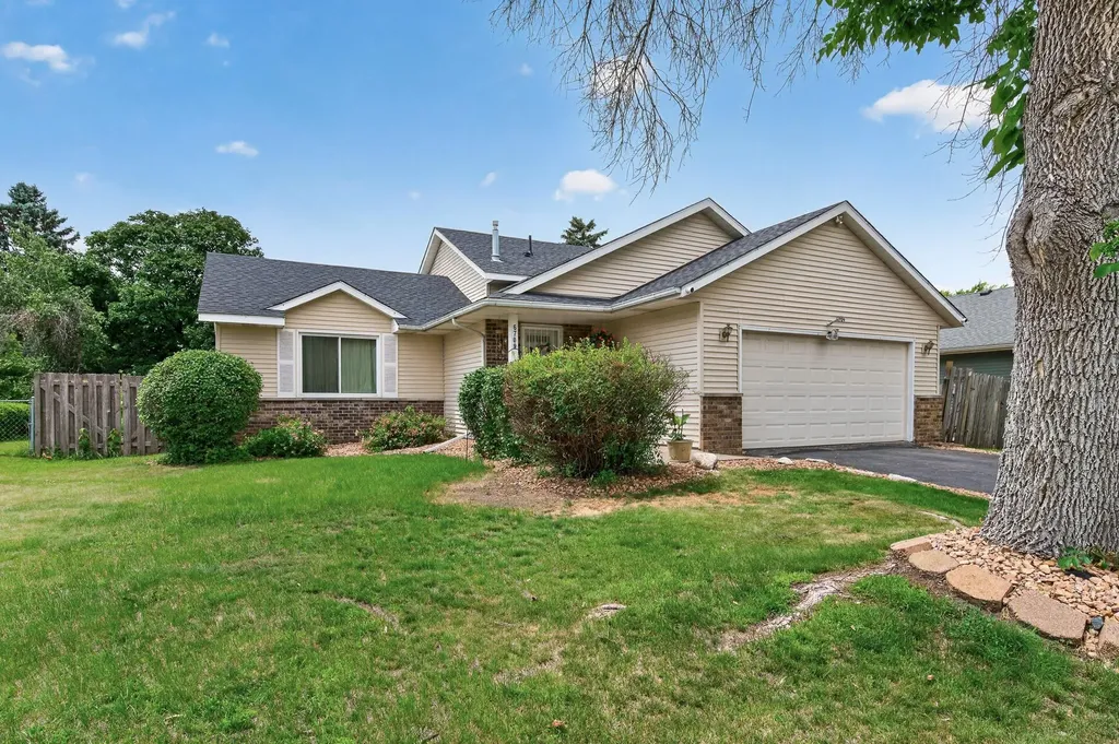 6709 Brunswick Avenue N Brooklyn Park MN 55429