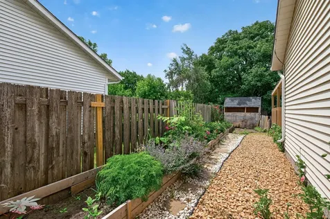 6709 Brunswick Avenue N Brooklyn Park MN 55429