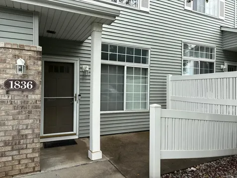 1836 Mockingbird Avenue Shakopee MN 55379