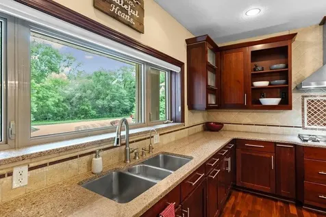 14708 Woodhaven Road Minnetonka MN 55345