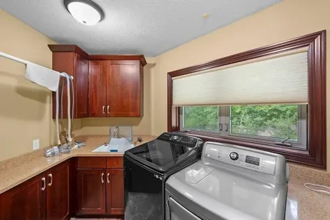 14708 Woodhaven Road Minnetonka MN 55345