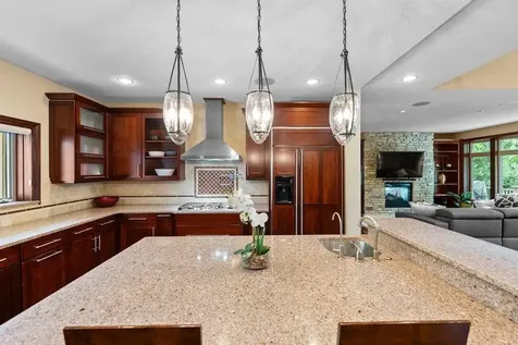 14708 Woodhaven Road Minnetonka MN 55345