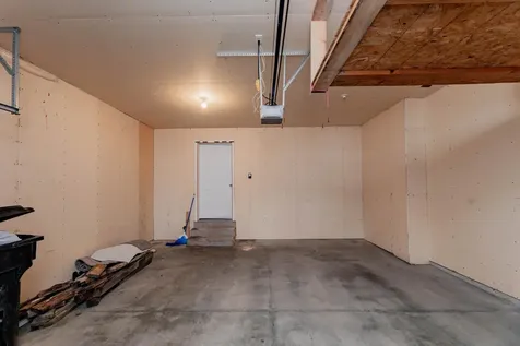 4276 Estate Drive S Fargo ND 58104
