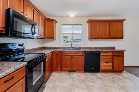 4276 Estate Drive S Fargo ND 58104