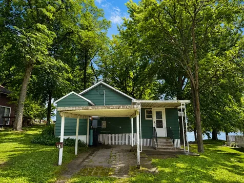 21 N Beaver Lake Road New Richland MN 56072