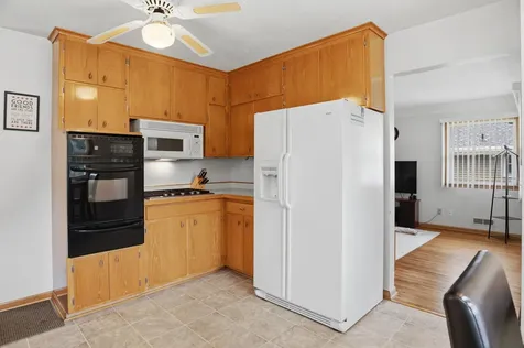 6738 Knoll Street N Golden Valley MN 55427