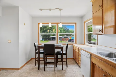 6738 Knoll Street N Golden Valley MN 55427