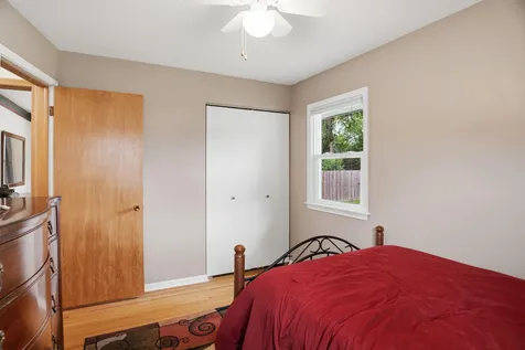 6738 Knoll Street N Golden Valley MN 55427