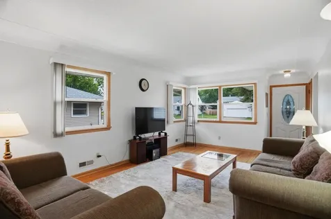 6738 Knoll Street N Golden Valley MN 55427