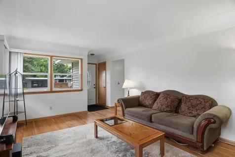 6738 Knoll Street N Golden Valley MN 55427