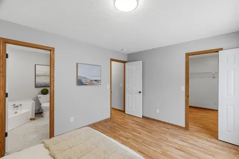 5809 126th Street W Apple Valley MN 55124