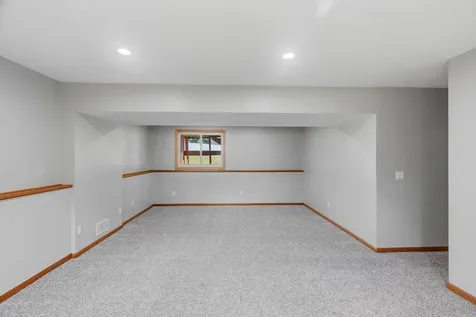 5809 126th Street W Apple Valley MN 55124