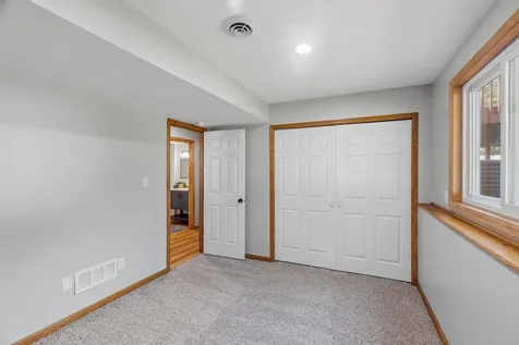 5809 126th Street W Apple Valley MN 55124