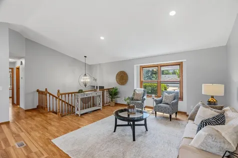 5809 126th Street W Apple Valley MN 55124