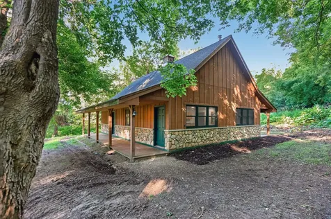 50 Sunny Side Lane Sunfish Lake MN 55118
