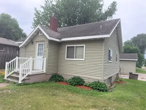806 1st Avenue NE Little Falls MN 56345