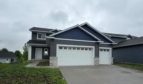 987 45th Avenue NE Saint Cloud MN 56304