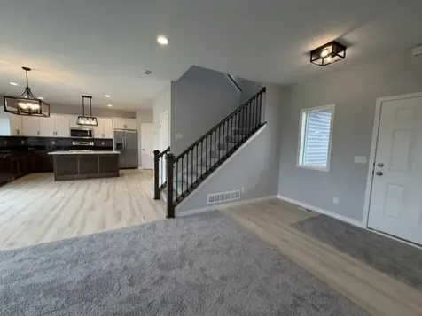 987 45th Avenue NE Saint Cloud MN 56304