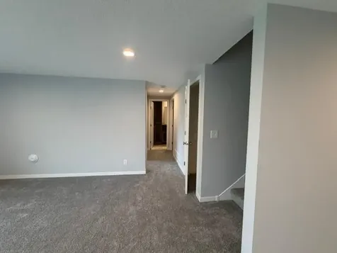 987 45th Avenue NE Saint Cloud MN 56304