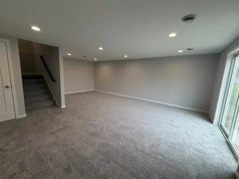 987 45th Avenue NE Saint Cloud MN 56304