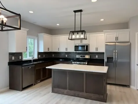 987 45th Avenue NE Saint Cloud MN 56304
