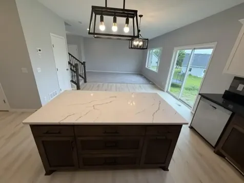987 45th Avenue NE Saint Cloud MN 56304