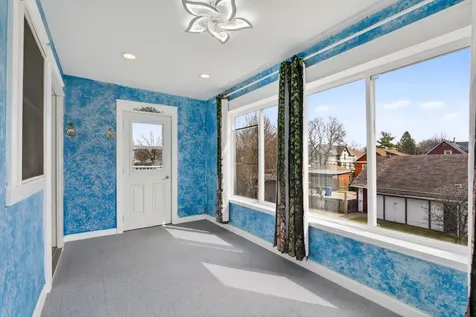 2114 Queen Avenue N Minneapolis MN 55411