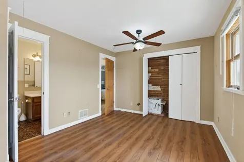 2114 Queen Avenue N Minneapolis MN 55411