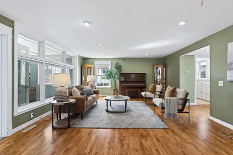 2114 Queen Avenue N Minneapolis MN 55411