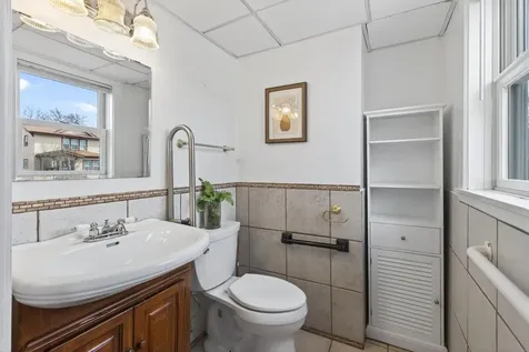 2114 Queen Avenue N Minneapolis MN 55411