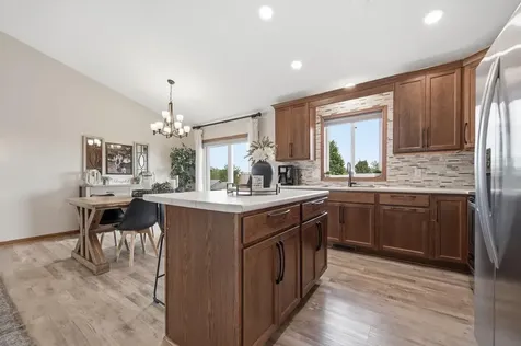 1632 Jefferson Street S Cambridge MN 55008