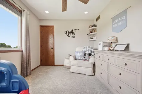 1632 Jefferson Street S Cambridge MN 55008
