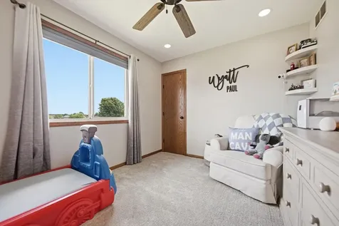 1632 Jefferson Street S Cambridge MN 55008