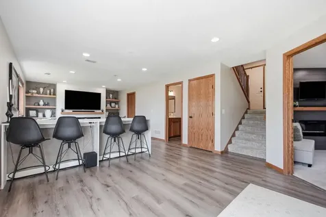 1632 Jefferson Street S Cambridge MN 55008