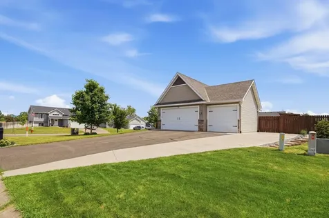 1632 Jefferson Street S Cambridge MN 55008
