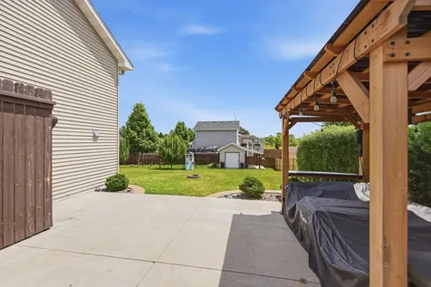 1632 Jefferson Street S Cambridge MN 55008