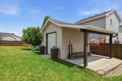 1632 Jefferson Street S Cambridge MN 55008