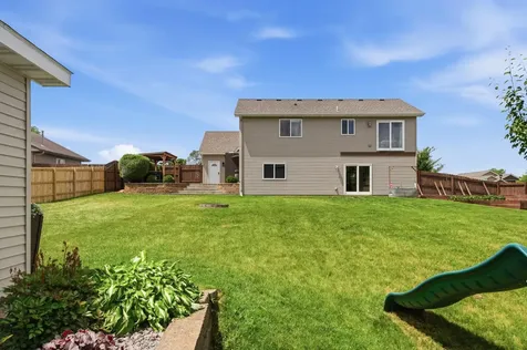 1632 Jefferson Street S Cambridge MN 55008
