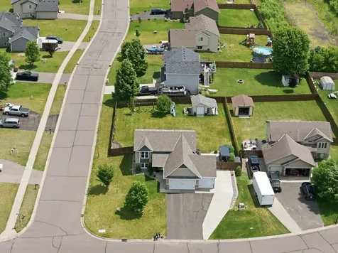 1632 Jefferson Street S Cambridge MN 55008
