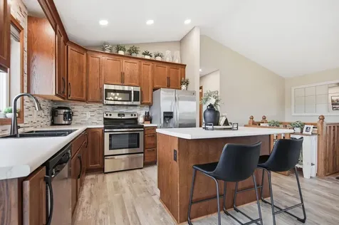 1632 Jefferson Street S Cambridge MN 55008