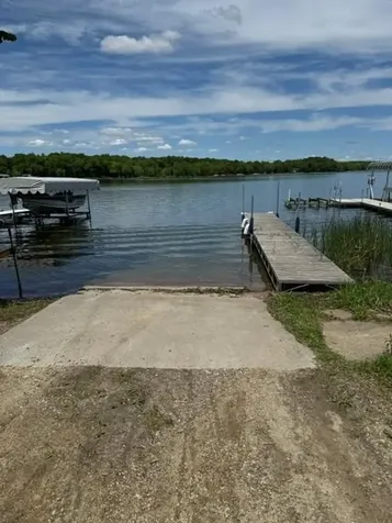 2221 Reubens #22 Lane SW Farwell MN 56327