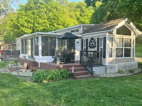 2221 Reubens #20 Lane SW Farwell MN 56327