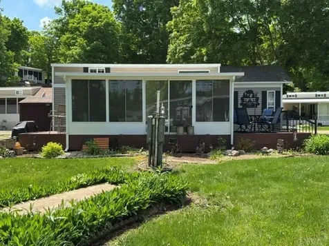 2221 Reubens #20 Lane SW Farwell MN 56327