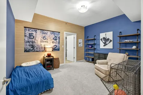 215 10th Avenue S Minneapolis MN 55415
