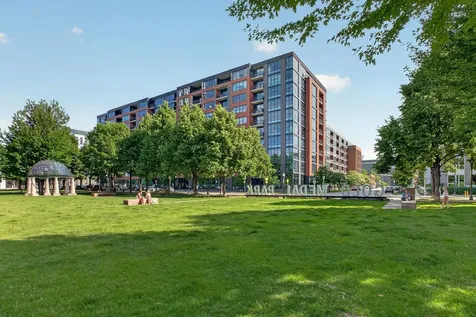 215 10th Avenue S Minneapolis MN 55415
