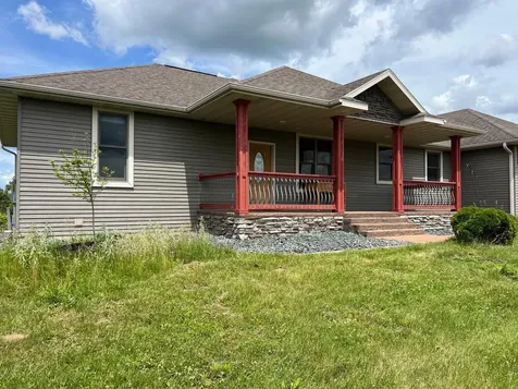 W8972 520th Avenue Ellsworth WI 54011